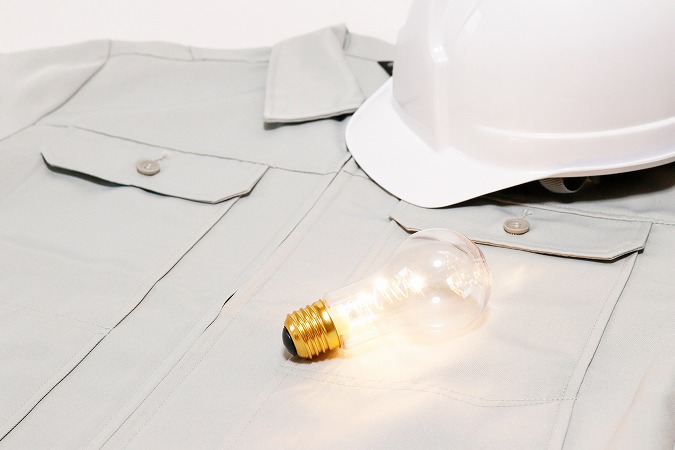 作業着・電球